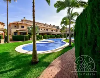Buy in Spain for 595000€