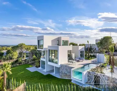 Buy in Spain for 1485000€