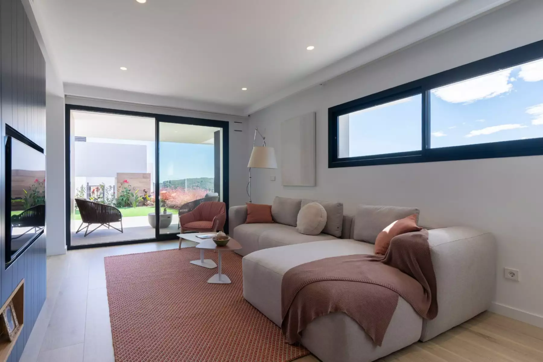 Flat 205m² in Spain, Benitachell. Priced at 377000€ rent photo-2