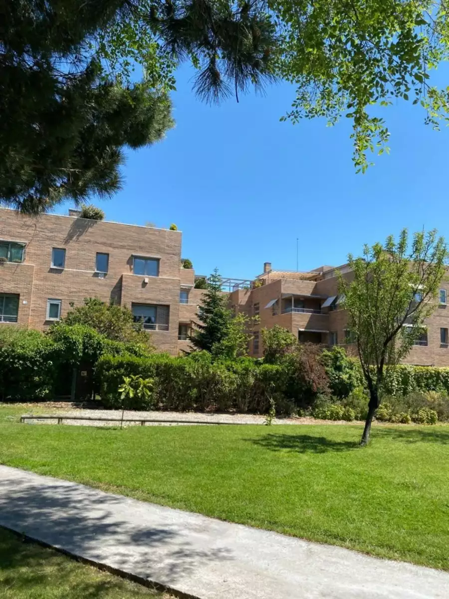Flat 121m² in Spain, Madrid. Priced at 790000€ rent photo-1
