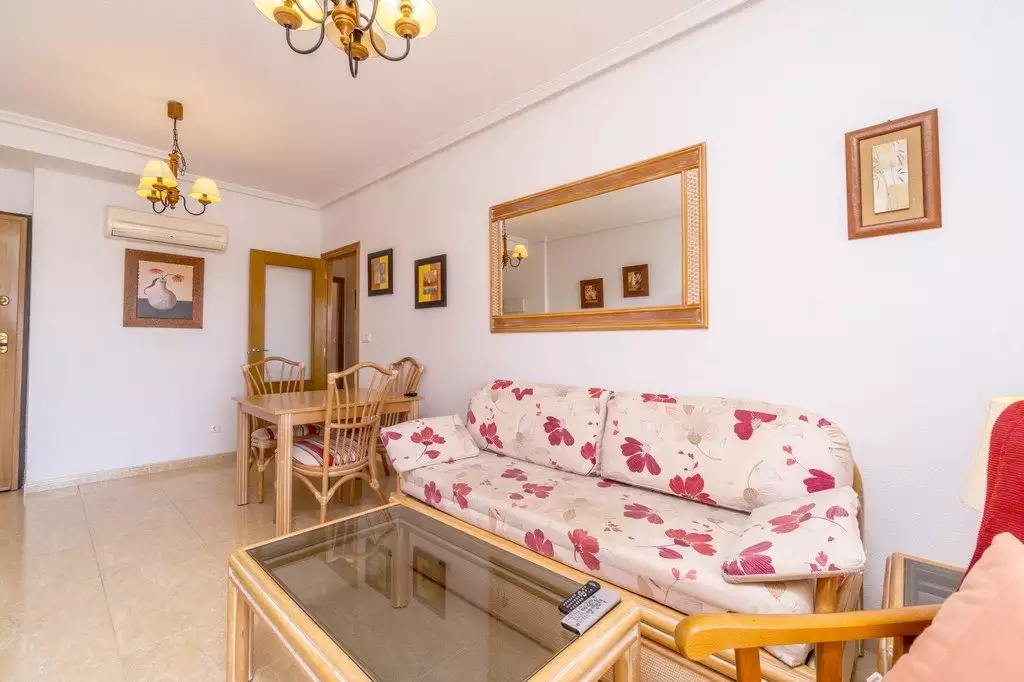 Flat 70m² in Spain, Orihuela Costa. Priced at 235000€ rent photo-3