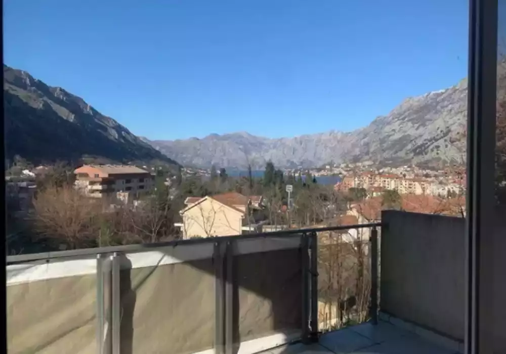 House 170m² in Montenegro, Kotor. Priced at 310000€ rent photo-1