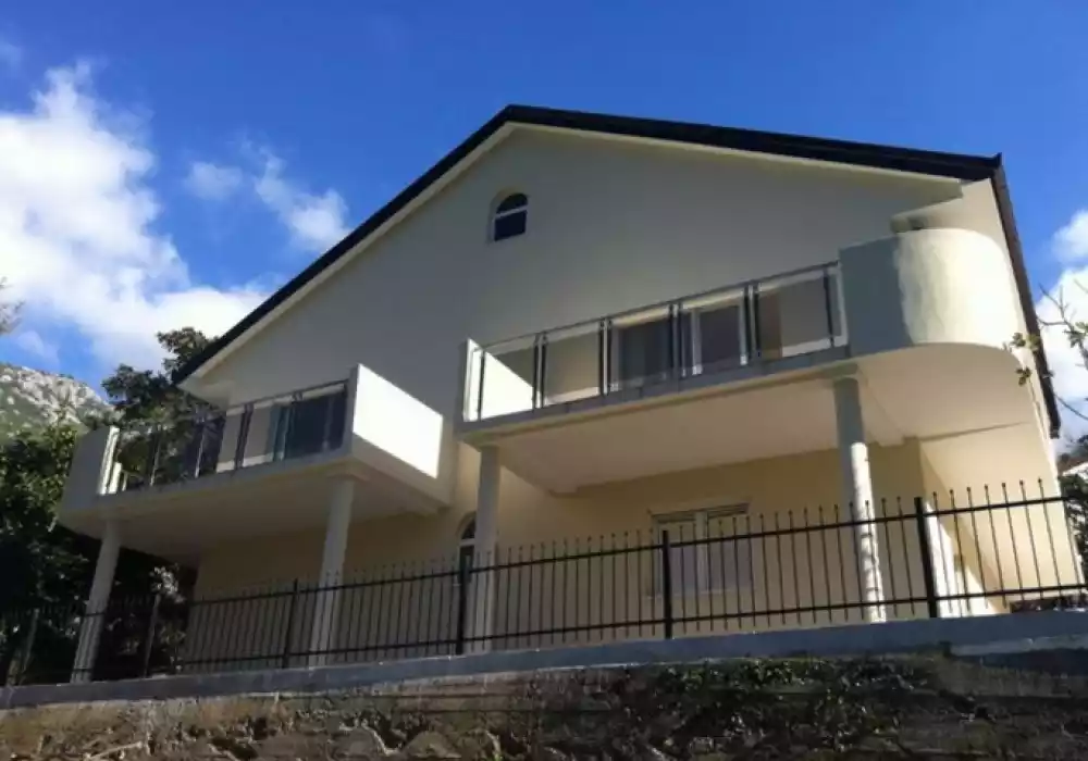 House 170m² in Montenegro, Kotor. Priced at 310000€ rent photo-38