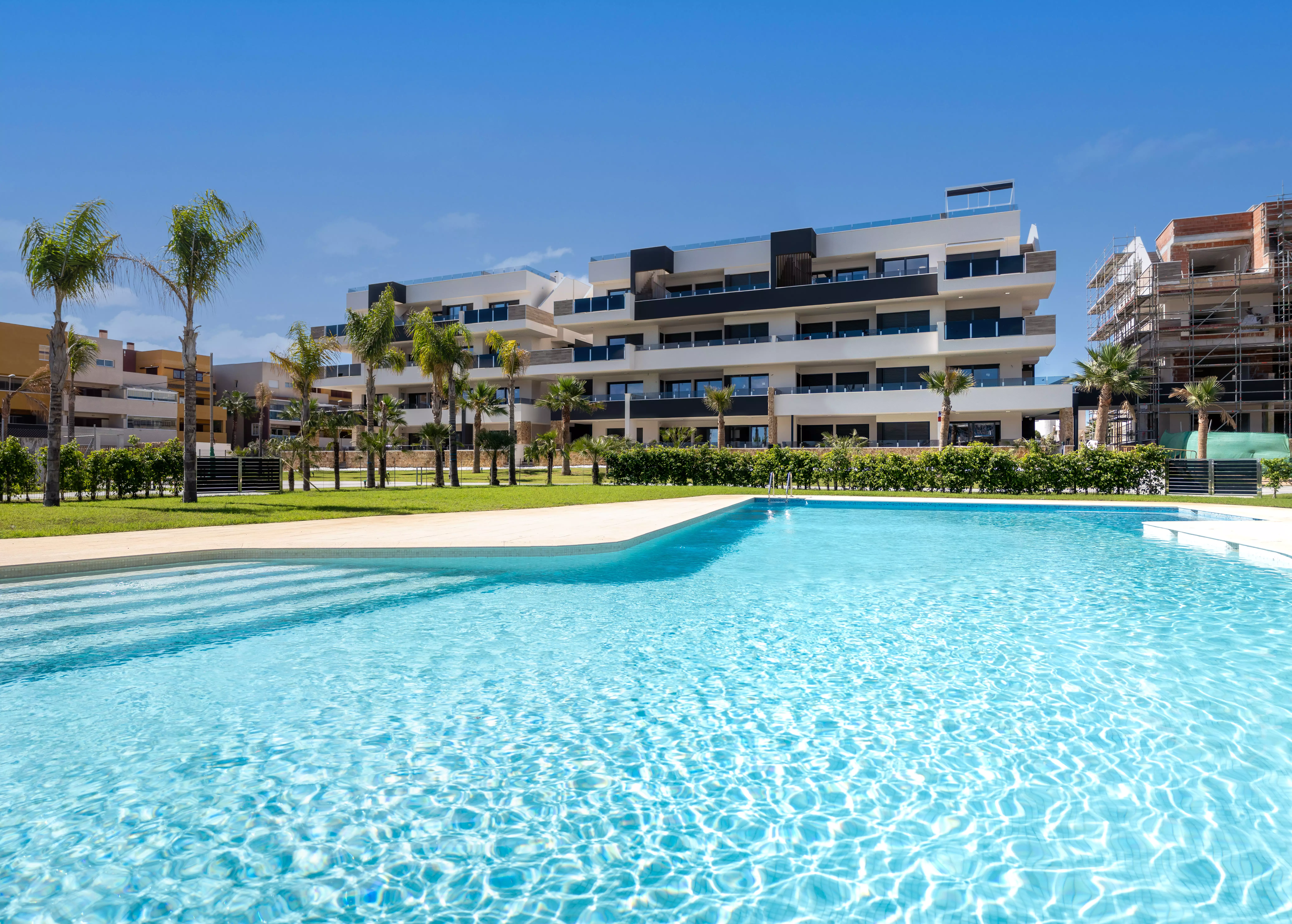 Flat 99m² in Spain, Orihuela Costa. Priced at 789000€ rent photo-1
