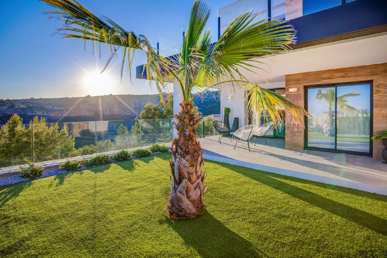 Flat 200m² in Spain, Benitachell. Priced at 408000€ rent photo-1