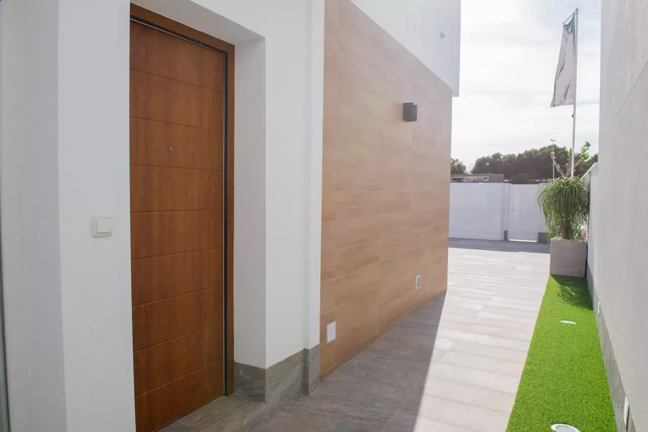 Villa 111m² in Spain, San Pedro del Pinatar. Priced at 339000€ rent photo-6