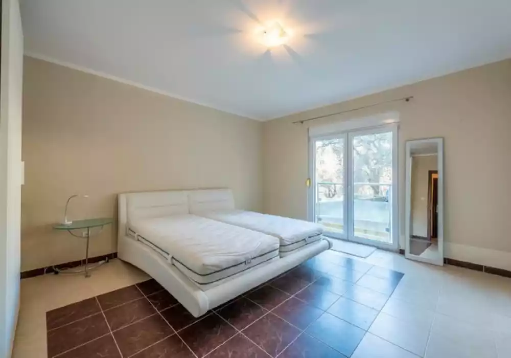 Flat 136m² in Montenegro, Przno. Priced at 224400€ rent photo-13