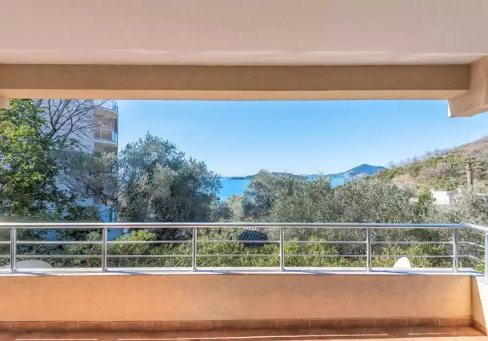 Flat 136m² in Montenegro, Przno. Priced at 224400€ rent photo-3