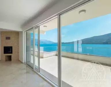 Купить flat в Montenegro 270000€