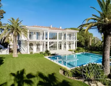 Арендовать villa в France 62500€