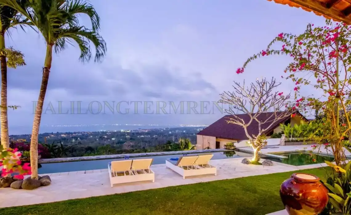 Villa 2000m² in Indonesia, Bukit-Uluwatu. Priced at 5167$ rent photo-5
