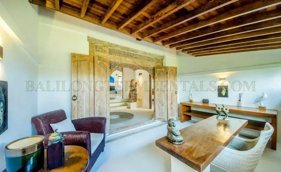 Villa 2000m² in Indonesia, Bukit-Uluwatu. Priced at 5167$ rent photo-17