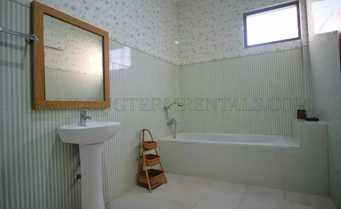 Villa 600m² in Indonesia, Canggu-Seseh. Priced at 3617$ rent photo-13