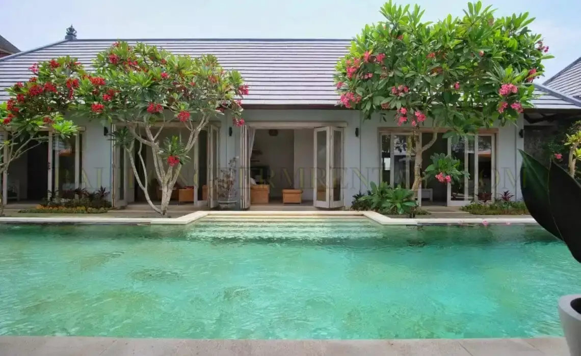 Villa 1000m² in Indonesia, Sanur. Priced at 5083$ rent photo-5