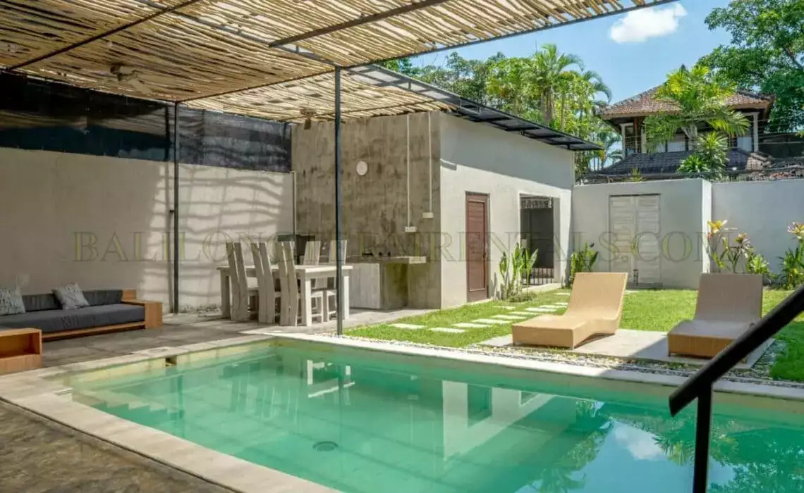 Villa 700m² in Indonesia, Seminyak-Legian. Priced at 2320$ rent photo-3