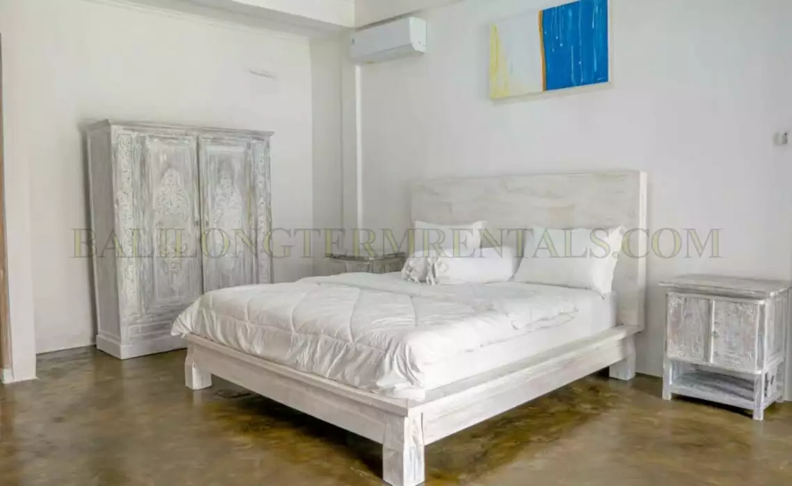 Villa 700m² in Indonesia, Seminyak-Legian. Priced at 2320$ rent photo-15