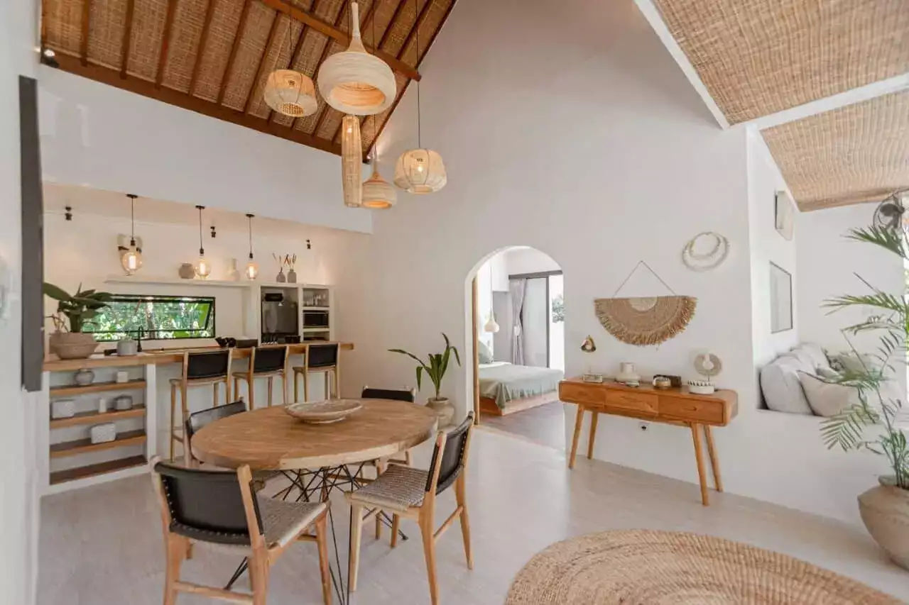 Villa 250m² in Indonesia, Kerobokan. Priced at 4836$ rent photo-10