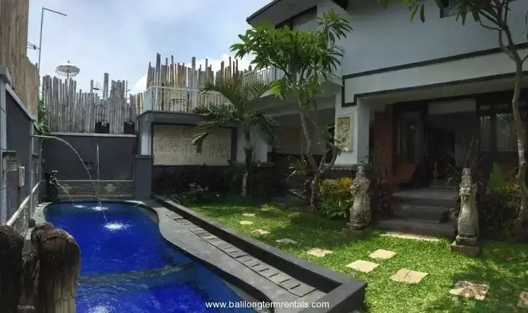 Villa 400m² in Indonesia, Sanur. Priced at 1808$ rent photo-2