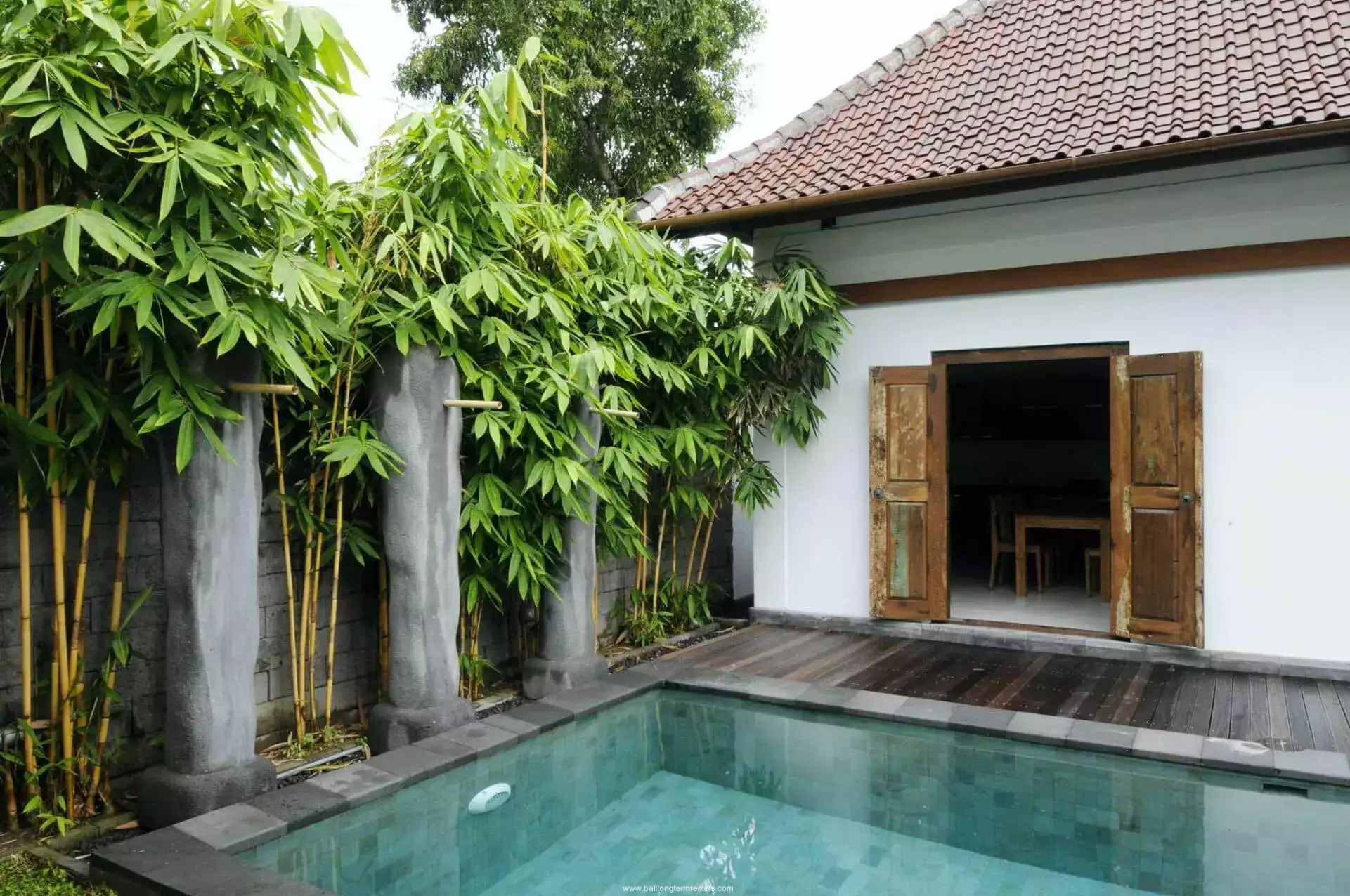 Villa 300m² in Indonesia, Sanur. Priced at 853$ rent photo-4