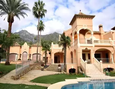 Арендовать villa в Spain 16000€
