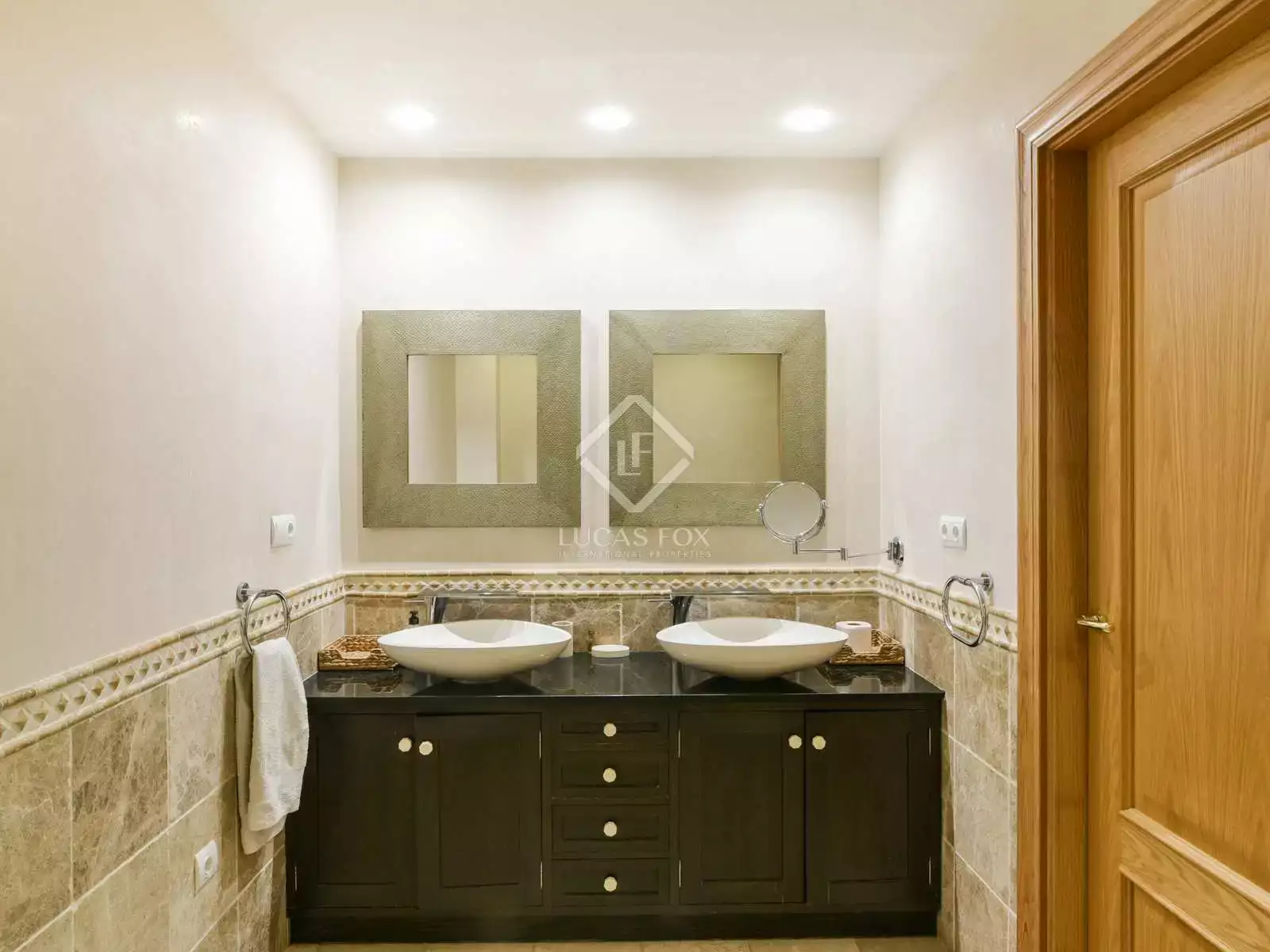 House 728m² in Spain, Malaga. Priced at 1834012£ rent photo-32