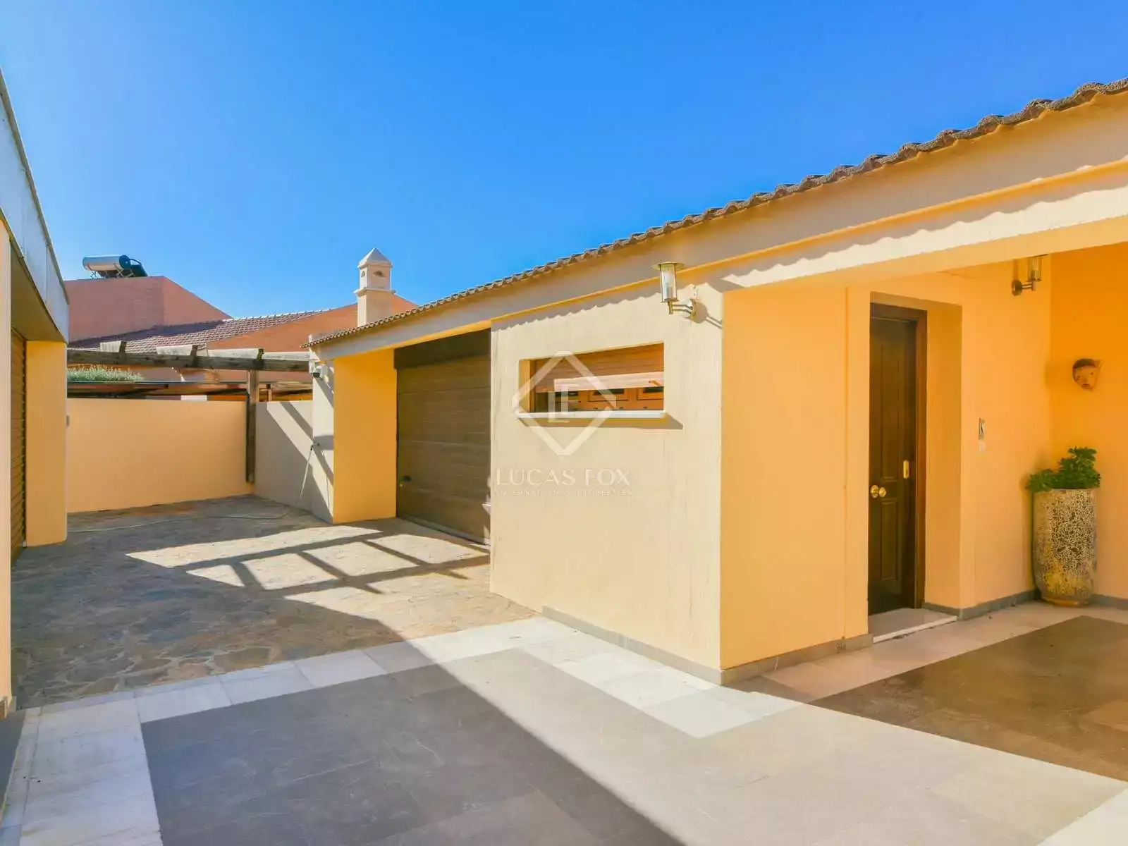 House 728m² in Spain, Malaga. Priced at 1834012£ rent photo-43