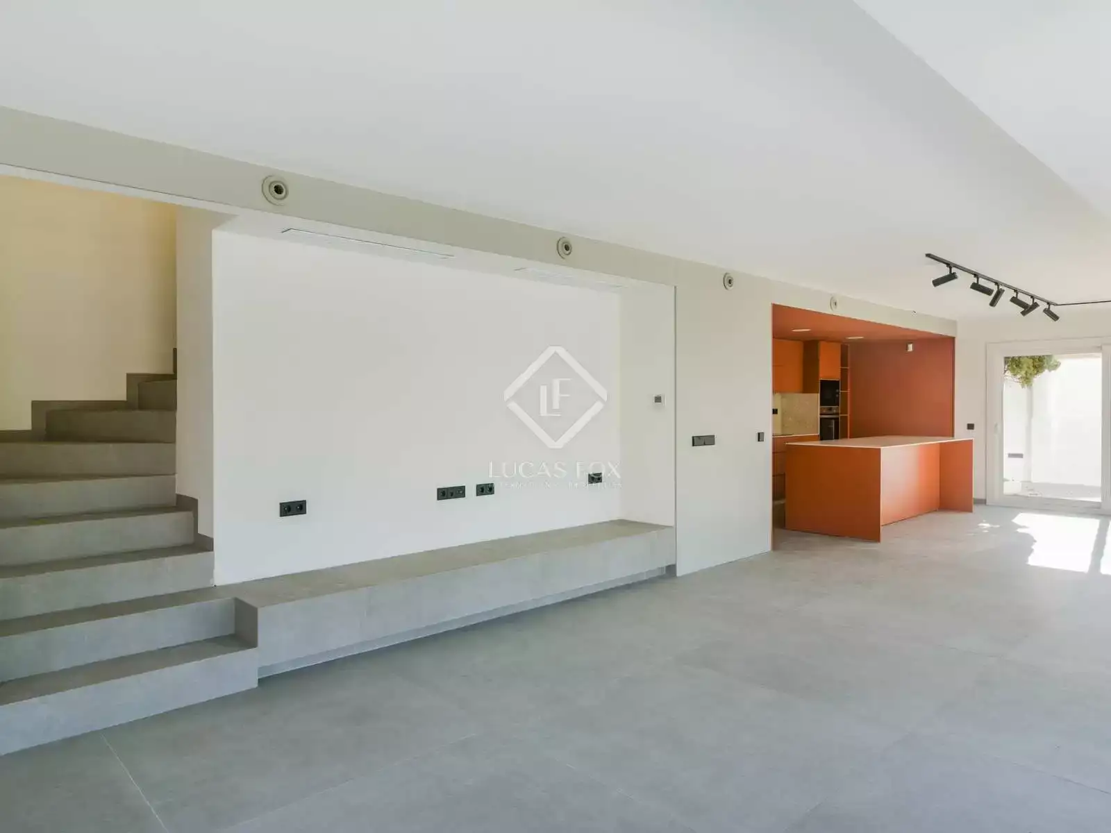 House 728m² in Spain, Malaga. Priced at 1834012£ rent photo-57