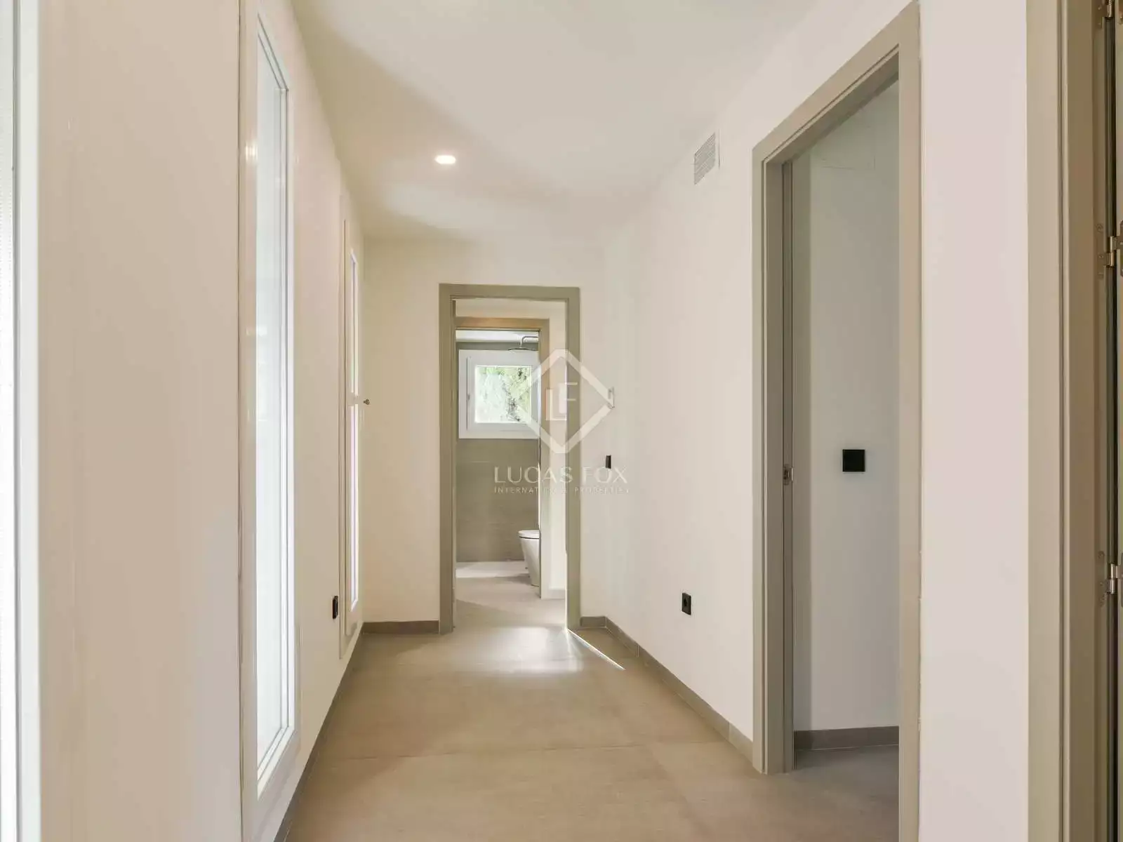 House 728m² in Spain, Malaga. Priced at 1834012£ rent photo-59
