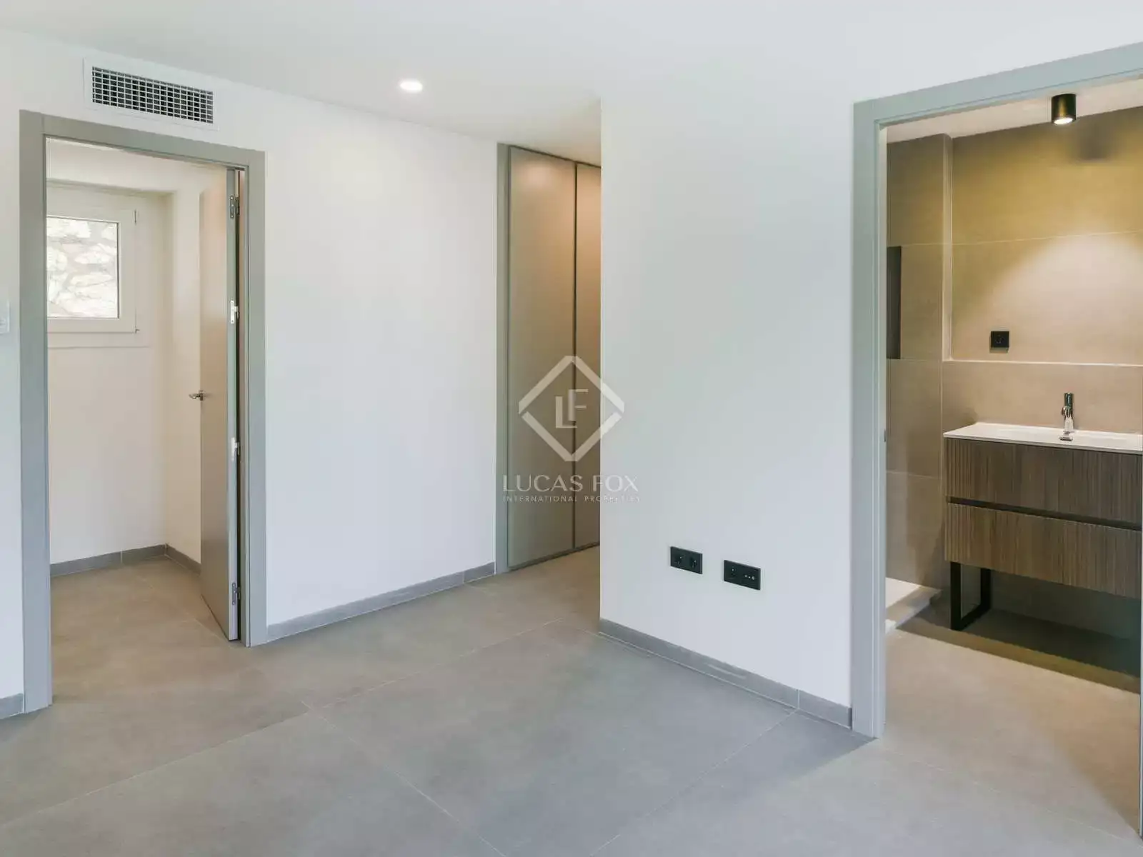 House 728m² in Spain, Malaga. Priced at 1834012£ rent photo-62