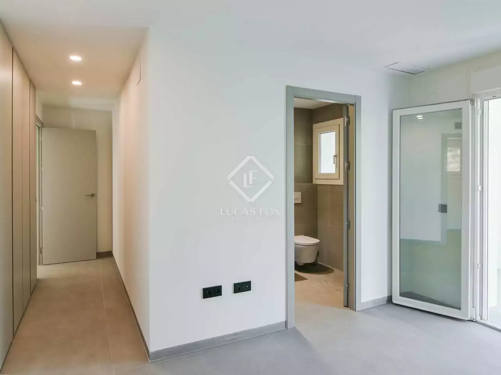 House 728m² in Spain, Malaga. Priced at 1834012£ rent photo-63