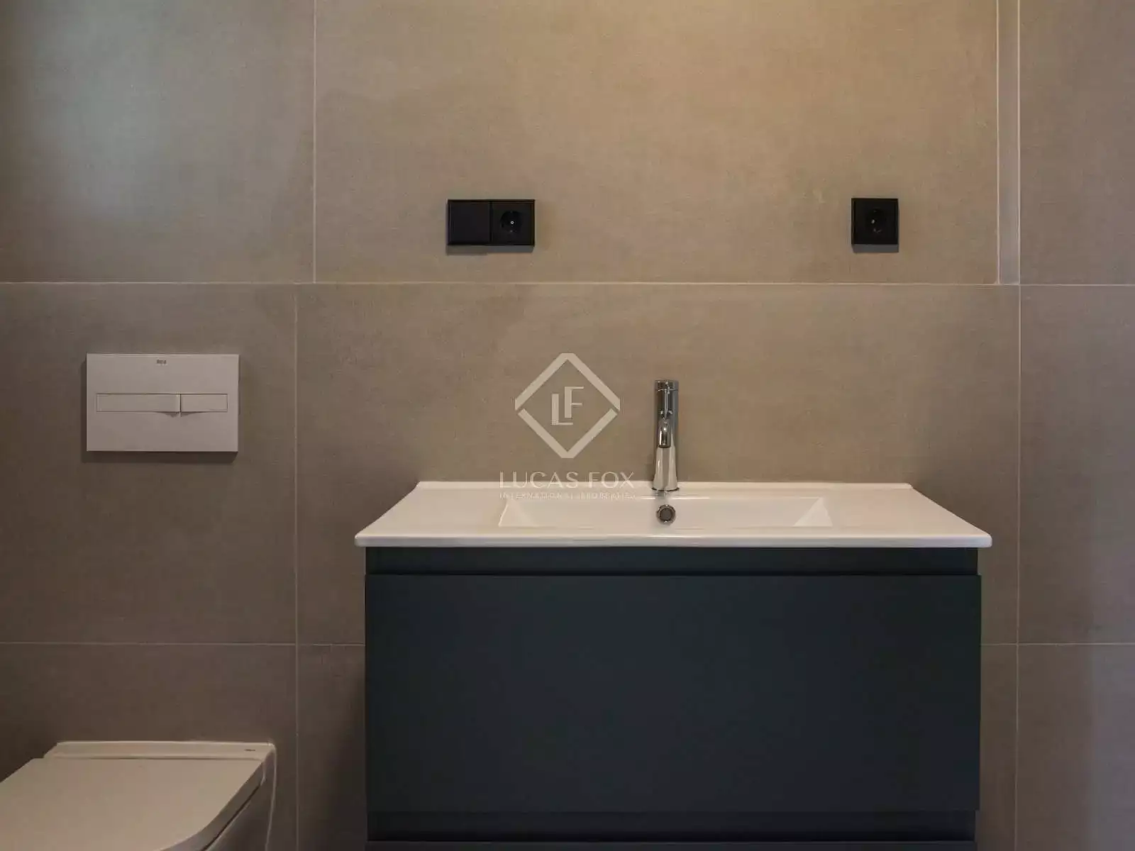 House 728m² in Spain, Malaga. Priced at 1834012£ rent photo-74