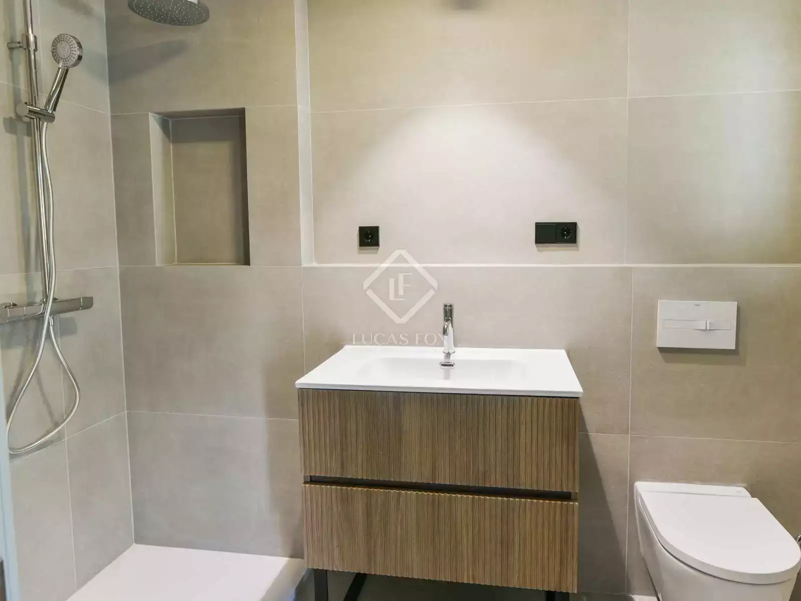House 728m² in Spain, Malaga. Priced at 1834012£ rent photo-75