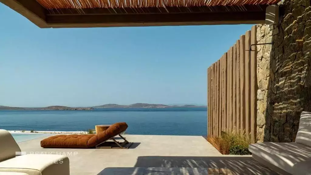 Villa 500m² in Greece, Mykonos. Priced at 37400€ rent photo-3