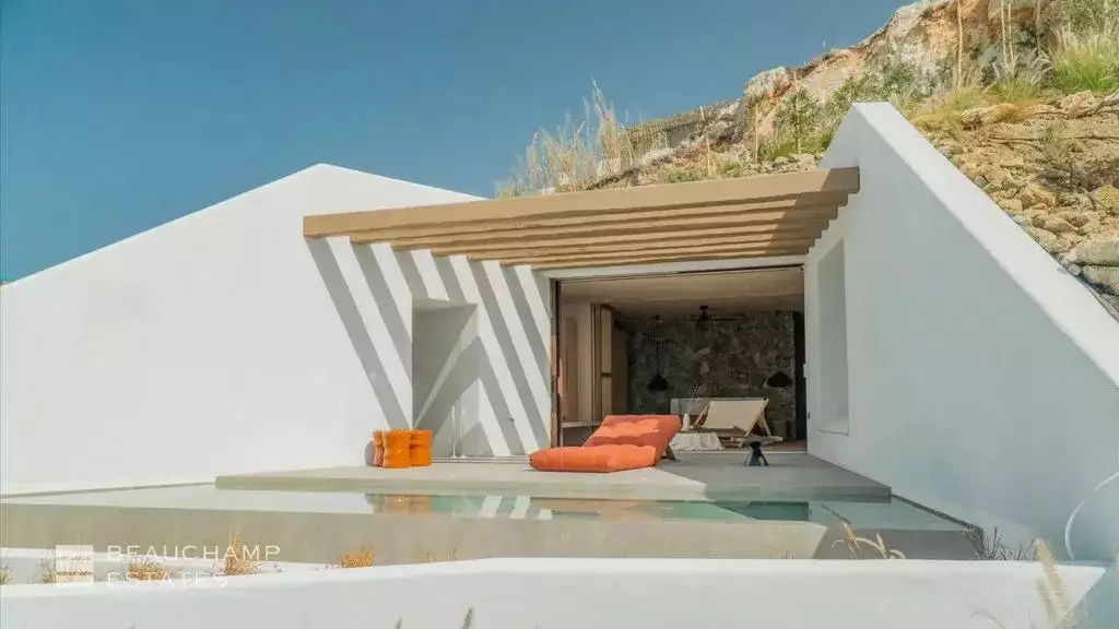 Villa 500m² in Greece, Mykonos. Priced at 37400€ rent photo-6