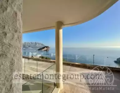 Buy in Montenegro for 236495€