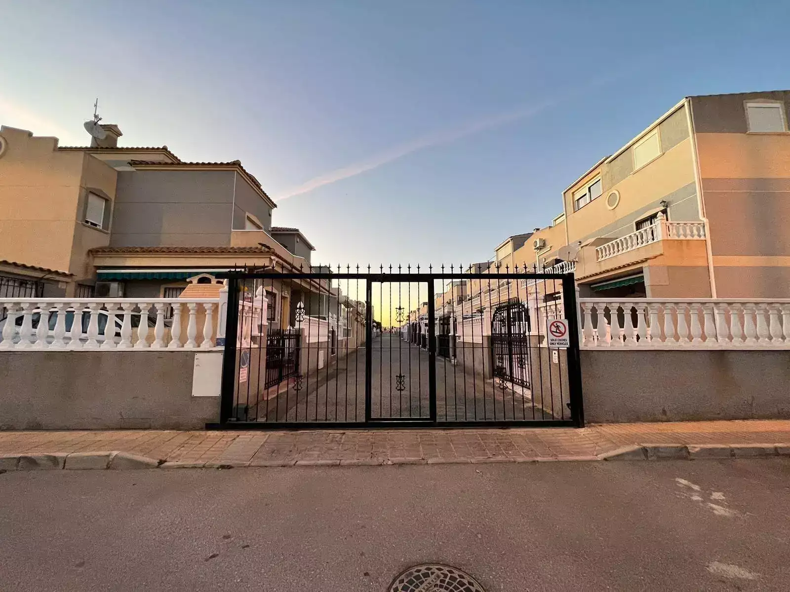 Other Properties 120m² in Spain, Orihuela. Priced at 158163£ rent photo-26