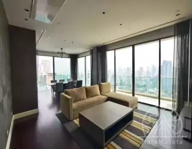 Rent in Thailand for 5380€