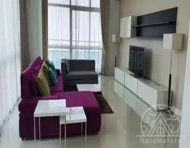 Rent in Thailand for 5380€