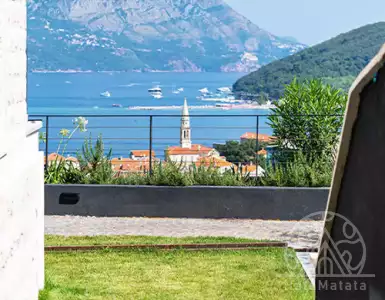 Buy in Montenegro for 275703€