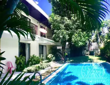 Rent in Thailand for 3080€