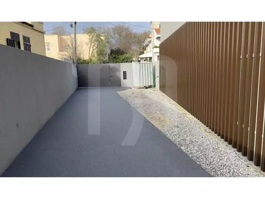 House 270m² in Portugal, Porto. Priced at 3600€ rent photo-1
