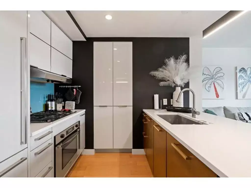 Other Properties 69m² in USA, Brooklyn. Priced at 5540€ rent photo-6
