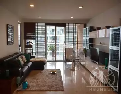 Rent in Thailand for 3080€