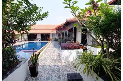 Other Properties 588m² in Thailand, Pattaya. Priced at 296342£ rent photo-6