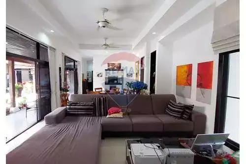 Other Properties 588m² in Thailand, Pattaya. Priced at 296342£ rent photo-8