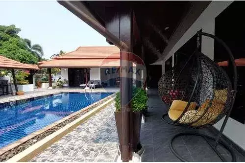 Other Properties 588m² in Thailand, Pattaya. Priced at 296342£ rent photo-23