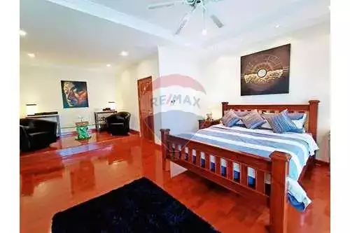 Other Properties 1188m² in Thailand, Pattaya. Priced at 471952£ rent photo-21