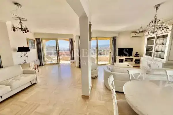Flat 100m² in France, Antibes. Priced at 1080963£ rent photo-4