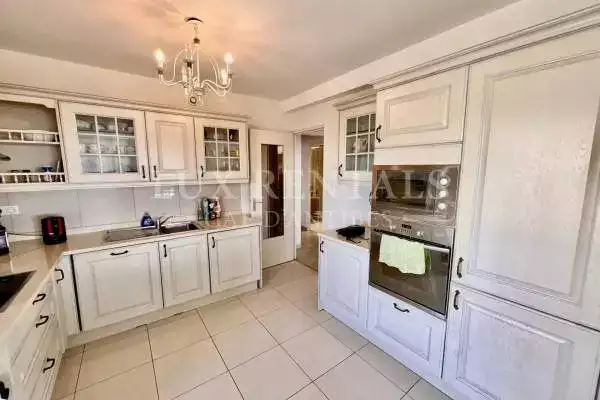 Flat 100m² in France, Antibes. Priced at 1080963£ rent photo-7