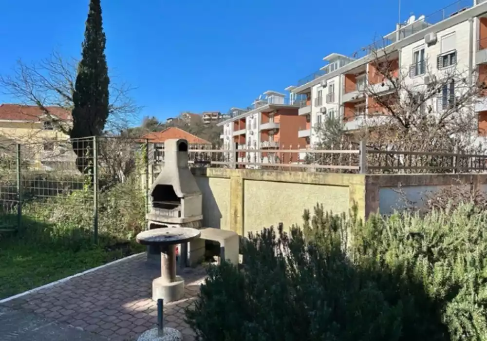 Flat 110m² in Montenegro, Herceg Novi. Priced at 181500€ rent photo-40